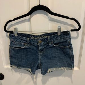 American Eagle mid rise jean shorts Size 2